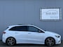 Mercedes-Benz B-klasse 200 Business Solution AMG Automaat Schuifdak.