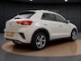 Volkswagen T-Roc 1.5 TSI R-Line | Carplay | Camera | Parkeerhulp | ACC | Stoelverwarming | 17'' |