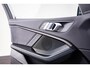 BMW 1-Serie 118i High Executive M Sport - Sportstoelen - Stoelverwarming - PDC Voor/Achter - Cruise control - Getinte Ruiten - High Beam Assistant - Multifunctioneel stuurwiel - Elektrische verstelbare lendensteunen -