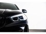BMW 1-Serie 118i High Executive M Sport - Sportstoelen - Stoelverwarming - PDC Voor/Achter - Cruise control - Getinte Ruiten - High Beam Assistant - Multifunctioneel stuurwiel - Elektrische verstelbare lendensteunen -