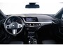 BMW 1-Serie 118i High Executive M Sport - Sportstoelen - Stoelverwarming - PDC Voor/Achter - Cruise control - Getinte Ruiten - High Beam Assistant - Multifunctioneel stuurwiel - Elektrische verstelbare lendensteunen -