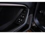 BMW 1-Serie 118i High Executive M Sport - Sportstoelen - Stoelverwarming - PDC Voor/Achter - Cruise control - Getinte Ruiten - High Beam Assistant - Multifunctioneel stuurwiel - Elektrische verstelbare lendensteunen -