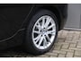 BMW 2-Serie Active Tourer 218i Luxury, Stoelverwarming, Trekhaak, Parkeerhulp, Navi