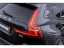Volvo V60 B4 Geartronic R-Design | Navigatie | Schuif-/Kanteldak | Getint Glas | Head-Up Display | 360 Camera | Adaptieve Cruise Control | Stoelverwarming Voor + Achter | Dodehoekdetectie | Parkeerverwarming | Lederen Bekleding | Park Assist | Harman Kardon Audio | Stuurverwarming | Zitverlenging | 19" LM