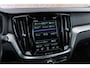 Volvo V60 B4 Geartronic R-Design | Navigatie | Schuif-/Kanteldak | Getint Glas | Head-Up Display | 360 Camera | Adaptieve Cruise Control | Stoelverwarming Voor + Achter | Dodehoekdetectie | Parkeerverwarming | Lederen Bekleding | Park Assist | Harman Kardon Audio | Stuurverwarming | Zitverlenging | 19" LM