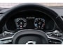 Volvo V60 B4 Geartronic R-Design | Navigatie | Schuif-/Kanteldak | Getint Glas | Head-Up Display | 360 Camera | Adaptieve Cruise Control | Stoelverwarming Voor + Achter | Dodehoekdetectie | Parkeerverwarming | Lederen Bekleding | Park Assist | Harman Kardon Audio | Stuurverwarming | Zitverlenging | 19" LM