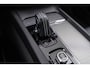 Volvo V60 B4 Geartronic R-Design | Navigatie | Schuif-/Kanteldak | Getint Glas | Head-Up Display | 360 Camera | Adaptieve Cruise Control | Stoelverwarming Voor + Achter | Dodehoekdetectie | Parkeerverwarming | Lederen Bekleding | Park Assist | Harman Kardon Audio | Stuurverwarming | Zitverlenging | 19" LM