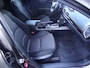 Mazda 3 2.0 TS+ | TREKHAAK | NAVI | CRUISE | LMV | AIRCO |