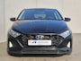 Hyundai i20 1.0 T-GDI Comfort Smart Automaat / Dealer onderhouden / Stuur- & Stoelverwarming / Navigatie / Achteruitrijcamera / Apple Carplay Android / Bose Audio Systeem / Climate control / Cruise control /