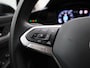 Volkswagen Golf Variant 1.5 eTSI Life Edition Automaat | Navigatie | Apple carplay | Adaptieve cruise control | Parkeersensoren | Verwarmbare voorstoelen |