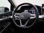 Volkswagen Golf Variant 1.5 eTSI Life Edition Automaat | Navigatie | Apple carplay | Adaptieve cruise control | Parkeersensoren | Verwarmbare voorstoelen |