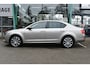Skoda Octavia 1.4 TSI Greentech Edition Businessline Automaat 150pk | 1e eigenaar | Stoelverwarming voor | Parkeersensoren achter | Achteruitrijcamera |
