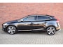 Volvo V40 T3 153PK Automaat Polar+ Sport | Harman & Kardon | Keyless entry | 17 inch