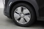 Hyundai Kona Electric Fashion 64 kWh - Carplay, Camera, Half Leer, Cruise, Stoelverw.