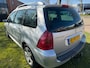 Peugeot 307 SW 2.0 16V Premium NW APK BJ 2005 !!!