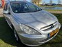 Peugeot 307 SW 2.0 16V Premium NW APK BJ 2005 !!!
