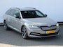Skoda Superb Combi 1.4 TSI iV Sportline Business 218pk DSG | Dealer onderhouden | Navigatie | Side Assist | LED | Trekhaak | Stoelverwarming voor & achter | 19'' Vega Lichtmetalen velgen | Camera |