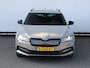 Skoda Superb Combi 1.4 TSI iV Sportline Business 218pk DSG | Dealer onderhouden | Navigatie | Side Assist | LED | Trekhaak | Stoelverwarming voor & achter | 19'' Vega Lichtmetalen velgen | Camera |