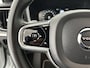 Volvo V60 2.0 T8 390pk Twin Engine AWD R-Design Trekhaak Camera harman/kardon Stoelverwarming Navigatie