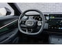 Lynk & Co 08 1.5 More | Elektrische massage- & ventilatiestoelen met geheugen | Stoelverwarming voor & achter | Panoramadak | Apple CarPlay/Android Auto | 23 Harman Kardon speakers | Adaptive Cruise Control |