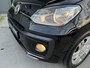 Volkswagen Up! 1.0 MPI 60 pk BMT high up! Stoelverwarming Cruise control Camera DAB