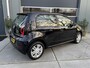 Volkswagen Up! 1.0 MPI 60 pk BMT high up! Stoelverwarming Cruise control Camera DAB