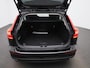 Volvo V60 B3 Geartronic Momentum Pro | ACHTERUITRIJCAMERA | PANORAMADAK | NAVIGATIE | PARKEERSENSOREN VOOR EN ACHTER | STOELVERWARMING |