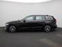 Volvo V60 B3 Geartronic Momentum Pro | ACHTERUITRIJCAMERA | PANORAMADAK | NAVIGATIE | PARKEERSENSOREN VOOR EN ACHTER | STOELVERWARMING |
