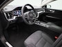 Volvo V60 B3 Geartronic Momentum Pro | ACHTERUITRIJCAMERA | PANORAMADAK | NAVIGATIE | PARKEERSENSOREN VOOR EN ACHTER | STOELVERWARMING |