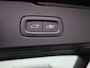 Volvo V60 B3 Geartronic Momentum Pro | ACHTERUITRIJCAMERA | PANORAMADAK | NAVIGATIE | PARKEERSENSOREN VOOR EN ACHTER | STOELVERWARMING |