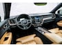Volvo XC60 Recharge T6 AWD Inscription | Plug-in Hybrid (PHEV) | Panoramadak | Head-up Display | Trekhaak | Nappaleder | Stoelventilatie | Stoelmassage | Harman Kardon Audio | 360 Graden Camera | Navigatie