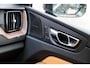 Volvo XC60 Recharge T6 AWD Inscription | Plug-in Hybrid (PHEV) | Panoramadak | Head-up Display | Trekhaak | Nappaleder | Stoelventilatie | Stoelmassage | Harman Kardon Audio | 360 Graden Camera | Navigatie