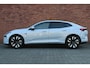 Polestar 4 Long Range Single Motor Prime 100 kWh Panoramisch dak, Pilot Assist, 360° 3D Camera,  Harman Kardon Premium Sound,​  Swedish gold striped seatbelt, Onderste Carroserie kleuren in lakkleur, Head-up display, Verlicht logo, Pixel LED-koplampen met adaptief groot licht, Touchscreen achterin, 12-voudig verstelbare stoelen, Elektrisch verstelbare achterstoelen, Verwarmd stuurwiel en verwarmbare achterstoelen,  Klimaatregeling met 3 zones, Intelligente luchtreiniging,  22 kW AC-laden