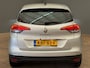 Renault Scenic 1.3 TCe Bose Zomer- en Winterset | Camera | 20" Lichtmetaal | Navigatie | Parkeersensoren Rondom | Bluetooth | LED | Airco (automatisch) | Apple Carplay/Android Auto|telefoonintegratie premium | Chroom delen exterieur