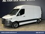 Mercedes-Benz Sprinter 214 CDI 143pk L2H2 Euro6 Airco | Camera | Apple Carplay | Cruisecontrol | Trekhaak Android Auto, Stoelverwarming, Parkeersensoren, Bijrijdersbank