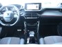 Peugeot 208 HYBRID 110PK GT PACK AUTOMAAT / NAVI / LEDER / CLIMA / PDC / 17" LMV / CAMERA / KEYLESS / ADAPT. CRUISECONTROL / I-COCKPIT / FULL-LED / 1E EIGENAAR / NIEUWSTAAT !!