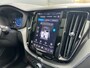 Volvo XC60 T6 Plus Dark Recharge Plug-In Hybrid AWD | Pano | Memory | 360 camera | Verwarmde voorruit | BLIS | Pilot Assist | Sportstoel |