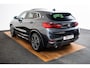 BMW X2 sDrive18i M Sport - Trekhaak- Panoramadak - PDC voor/achter - Cruise control - Head up - Comfort Access - Getinte Ruiten - Elektrisch verwarmde voorstoelen - Armsteun voor - Armsteun voor -