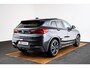 BMW X2 sDrive18i M Sport - Trekhaak- Panoramadak - PDC voor/achter - Cruise control - Head up - Comfort Access - Getinte Ruiten - Elektrisch verwarmde voorstoelen - Armsteun voor - Armsteun voor -