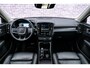 Volvo XC40 Plug-in Hybrid T4 Plus Bright | Facelift | Achteruitrijcamera | Trekhaak | Lederen bekleding | Elektrische Achterklep | Keyless Entry | Harman Kardon audio | Stoel- en stuurverwarming | Lichtmetalen Velgen 18 inch |
