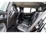 Volvo XC40 Plug-in Hybrid T4 Plus Bright | Facelift | Achteruitrijcamera | Trekhaak | Lederen bekleding | Elektrische Achterklep | Keyless Entry | Harman Kardon audio | Stoel- en stuurverwarming | Lichtmetalen Velgen 18 inch |