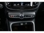 Volvo XC40 Plug-in Hybrid T4 Plus Bright | Facelift | Achteruitrijcamera | Trekhaak | Lederen bekleding | Elektrische Achterklep | Keyless Entry | Harman Kardon audio | Stoel- en stuurverwarming | Lichtmetalen Velgen 18 inch |