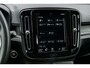 Volvo XC40 Plug-in Hybrid T4 Plus Bright | Facelift | Achteruitrijcamera | Trekhaak | Lederen bekleding | Elektrische Achterklep | Keyless Entry | Harman Kardon audio | Stoel- en stuurverwarming | Lichtmetalen Velgen 18 inch |