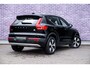 Volvo XC40 Plug-in Hybrid T4 Plus Bright | Facelift | Achteruitrijcamera | Trekhaak | Lederen bekleding | Elektrische Achterklep | Keyless Entry | Harman Kardon audio | Stoel- en stuurverwarming | Lichtmetalen Velgen 18 inch |