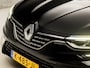 Renault Megane E-Tech Estate 1.6 Plug-In Hybrid 160 Business Edition One 160Pk Automaat (APPLE CARPLAY, GROOT NAVI, STUUR/STOELVERWARMING, LEDER, KEYLESS, CAMERA, GETINT GLAS, LANE ASSIST, NIEUWSTAAT)
