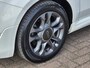 Fiat 500 Hybrid Rockstar | Panoramisch dak | Airco | Cruise control | 15 inch LM velgen | zwarte hemelbekleding |