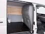Volkswagen Transporter 2.0 TDI 150 PK L2H1 28 Comfortline | Executive Pro| Airco | Elek.pakk | Cruise control | Navigatie | Trekhaak | Comfortstoel | PDC | Laadruimte betimmering