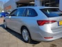 Skoda Octavia Combi 1.5 e-TSI 150pk Automaat Business Edition | Navi | Apple Carplay+Android Auto | Clima | Cruise | Led Koplampen | Keyless Entry | Pdc V+A | Rijstrook+Licht+Regensensor | Trekhaak | 16''lm