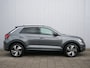 Volkswagen T-Roc 1.5 TSI 150pk R-Line Edition Automaat Apple Carplay / 18 inch / IQ Light / Stoelverwarming