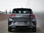 Volkswagen T-Roc 1.5 TSI 150pk R-Line Edition Automaat Apple Carplay / 18 inch / IQ Light / Stoelverwarming